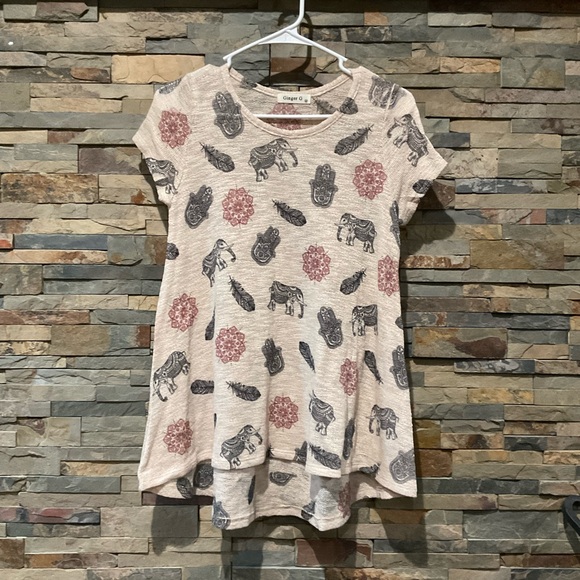 Ginger G Women's Cream Elephant Hamsa Mandala Feather Print Tunic Top - Picture 1 of 5